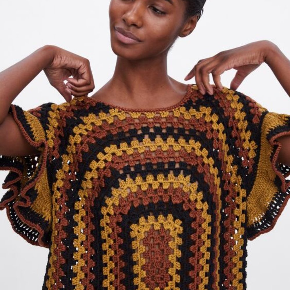 LIMITED EDITION CROCHETED TOP BLACK / BROWN - LARG